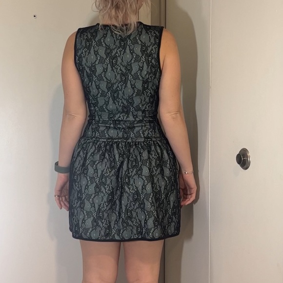 Miami lace fit & flare mini dress - Picture 6 of 11